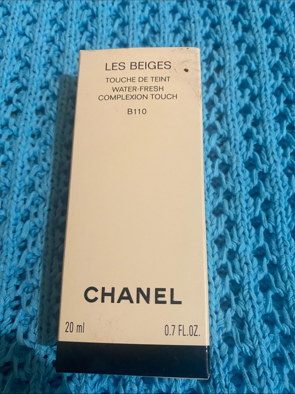 CHANEL Les Beiges Touche de Teint B110 - Beige with Black Accents
